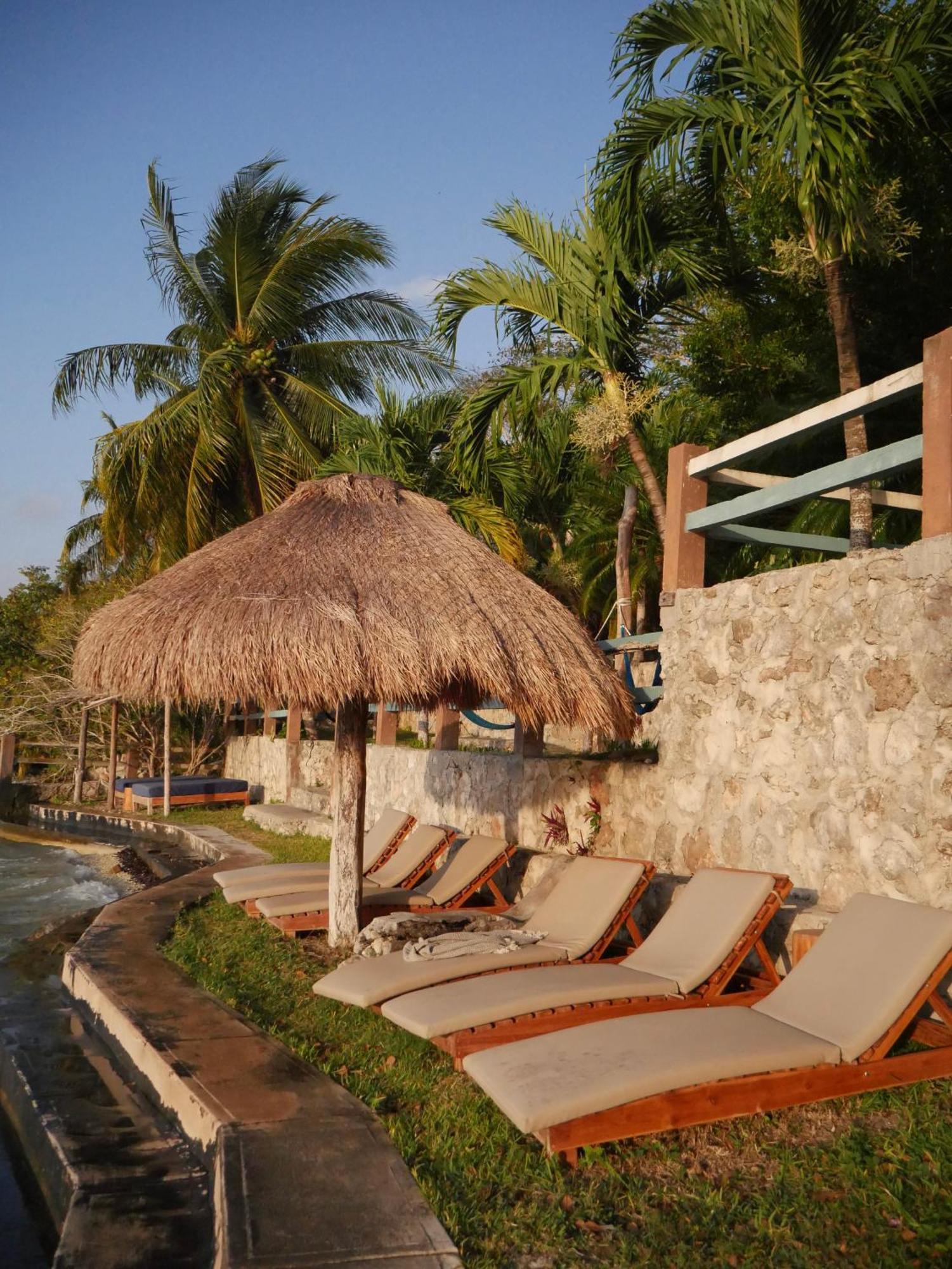 Villa Santuario Lake Front Oasis 巴卡拉尔 外观 照片